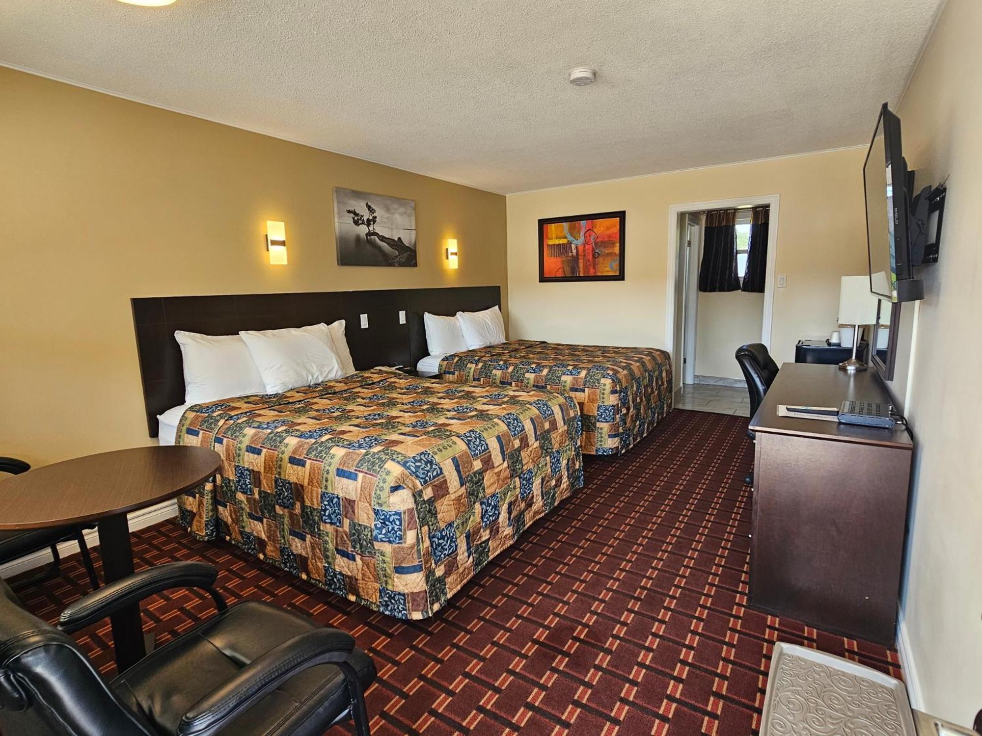 Fox Motor Inn Greater Napanee Dış mekan fotoğraf